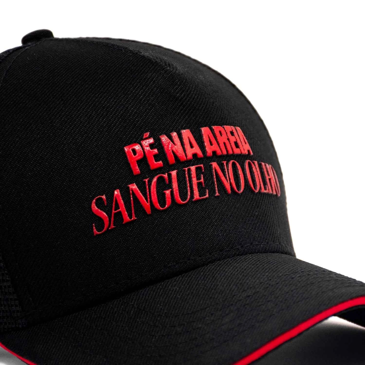 Boné Dalebol Pé na Areia, Sangue no Olho